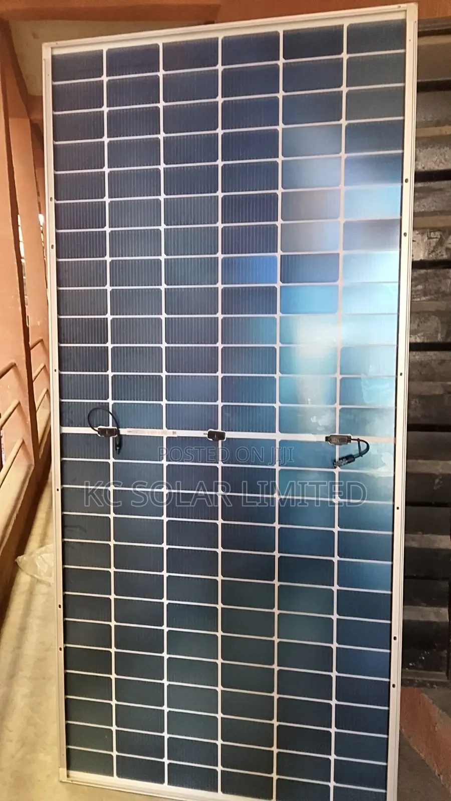 700w Half-Cut Jinko Solar Panel
