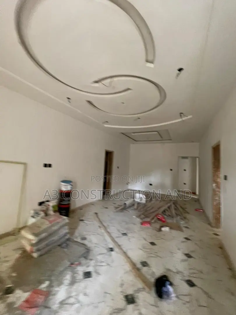 3bdrm Block of Flats in Kolapor Ishola Gra, Akobo for rent