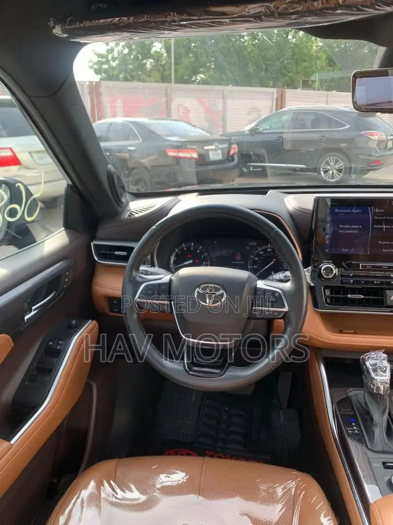 Toyota Highlander Platinum 2021 Black