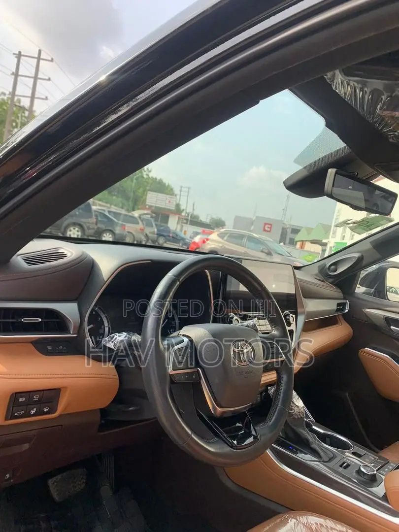Toyota Highlander Platinum 2021 Black