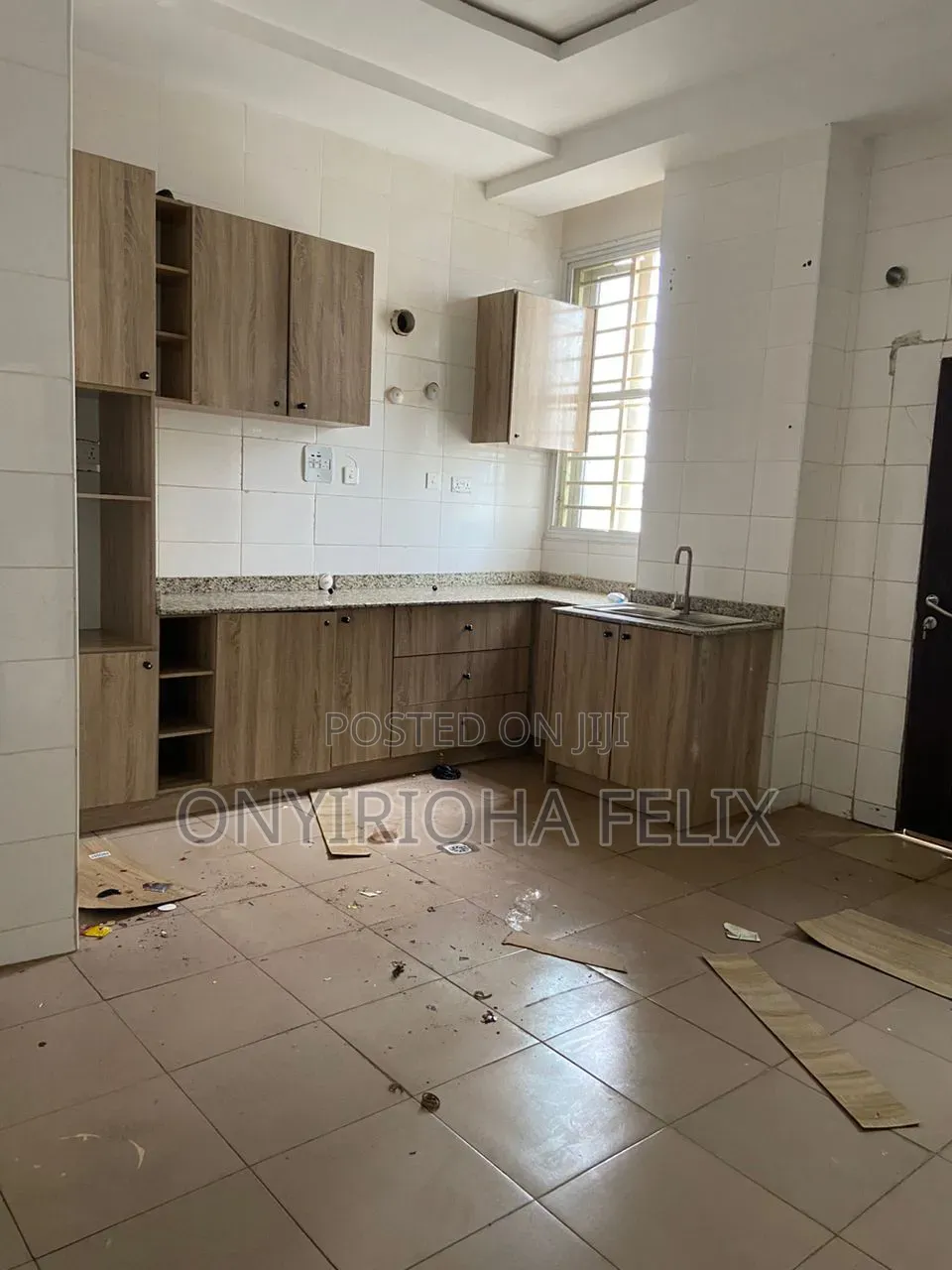 4bdrm Townhouse / Terrace in Kubwa Military for rent