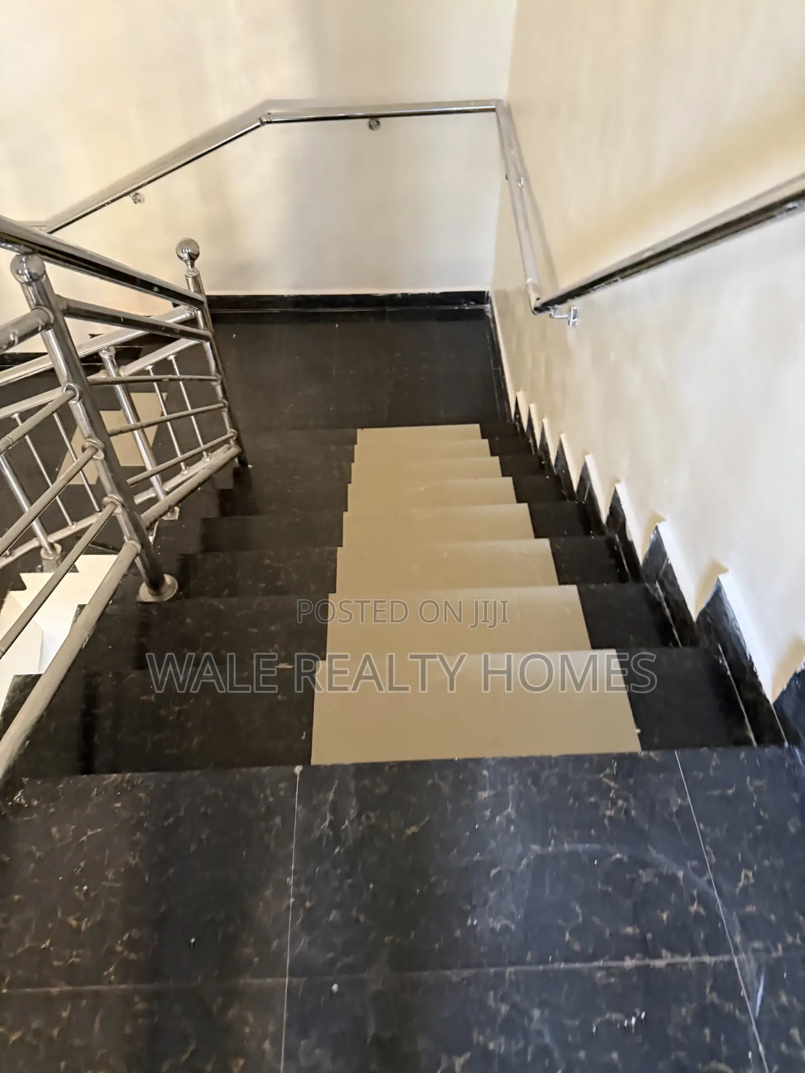 3bdrm Block of Flats in Jahi for rent
