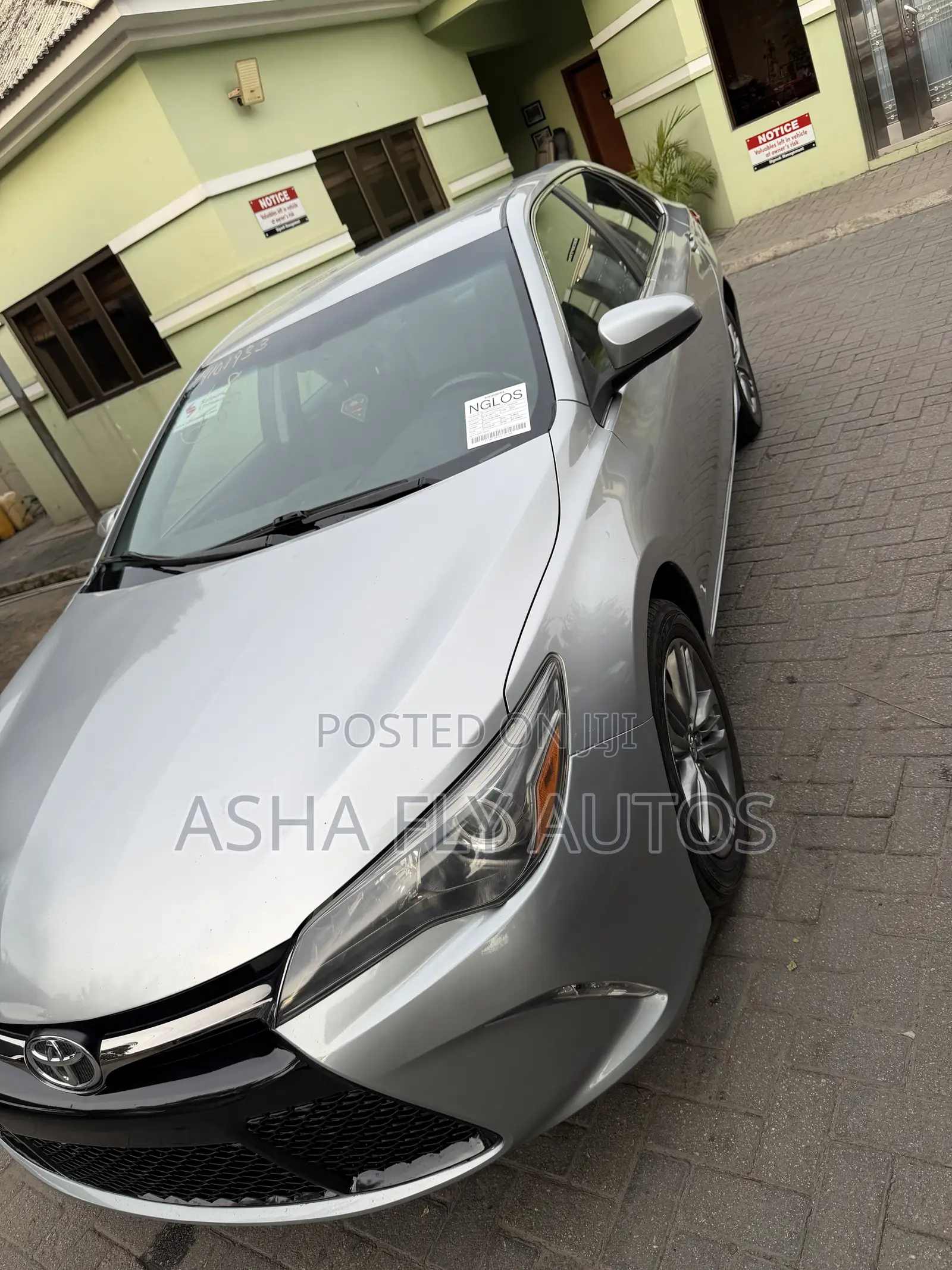 Toyota Camry SE 4dr Sedan (2.5L 4cyl 6A) 2017 Silver