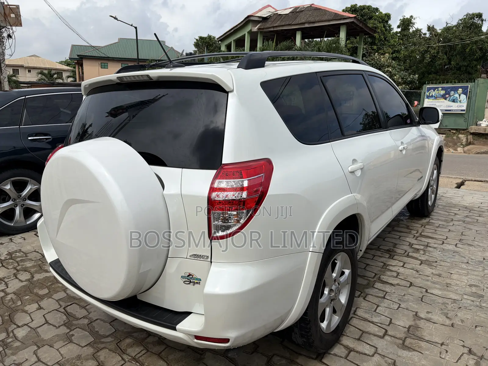 Toyota RAV4 Limited V6 4x4 2009 White