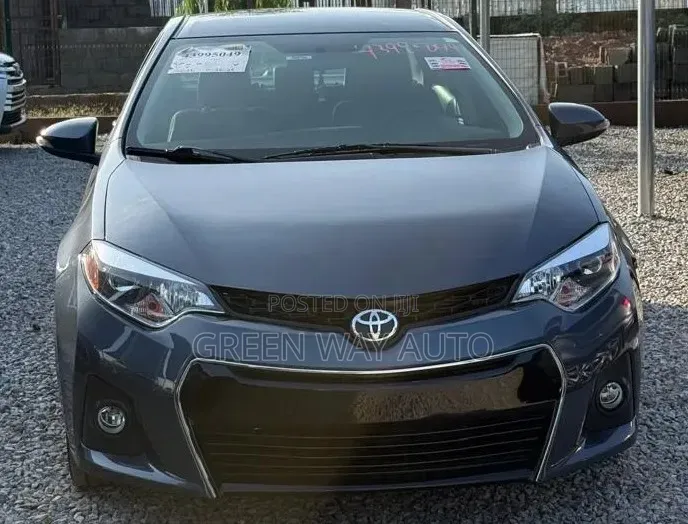 Toyota Corolla S 4dr Sedan (1.8L 4cyl CVT) 2015 Gray