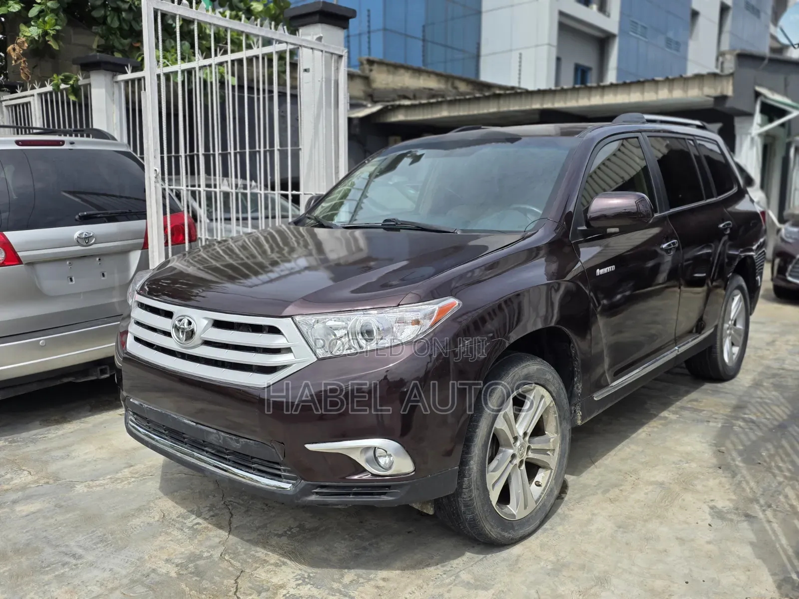 Toyota Highlander Limited 3.5l 4WD 2013 Burgundy