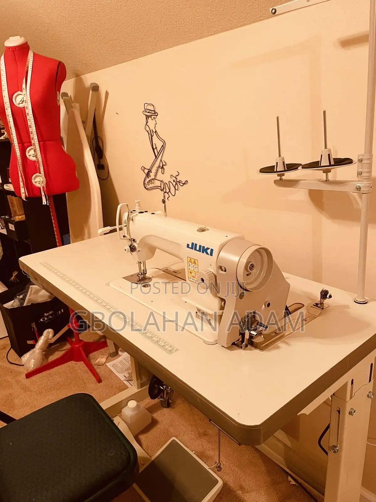 Juki Industrial Sewing Machine Complete With Energy Saving Servo Motor