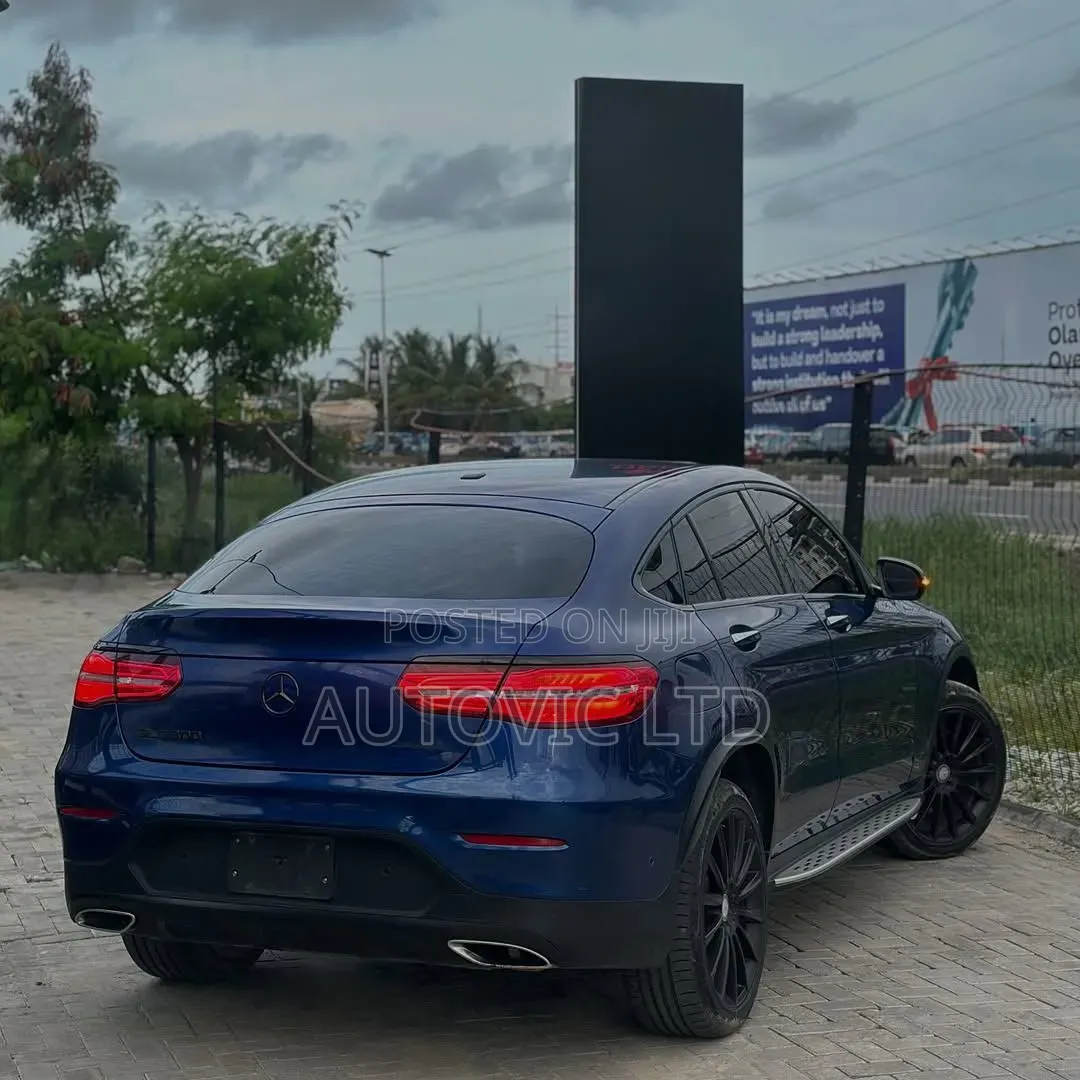 Mercedes-Benz GLC-Class 2017 Blue