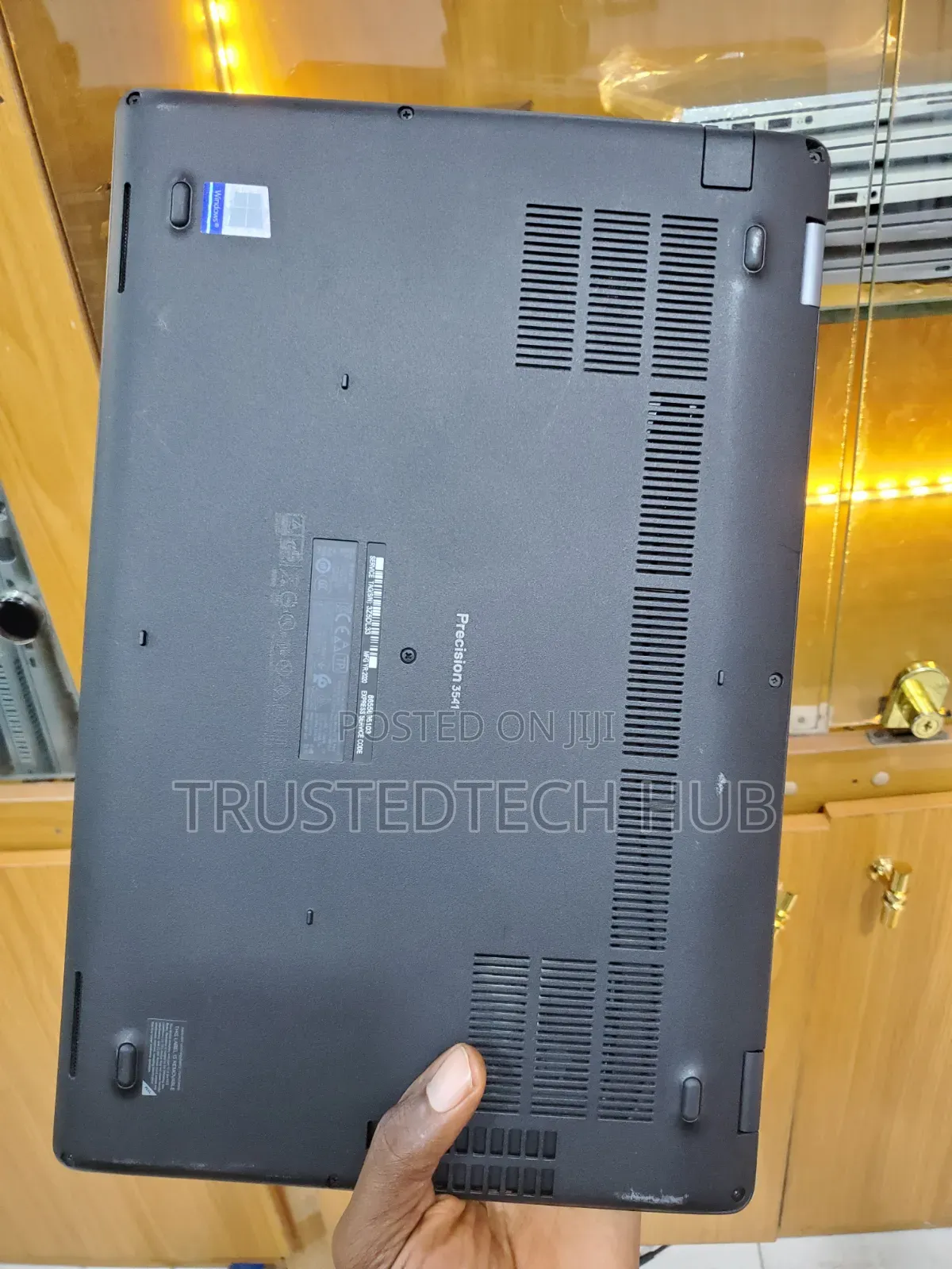 Laptop Dell Precision 3541 8GB Intel Core i7 SSD 256GB