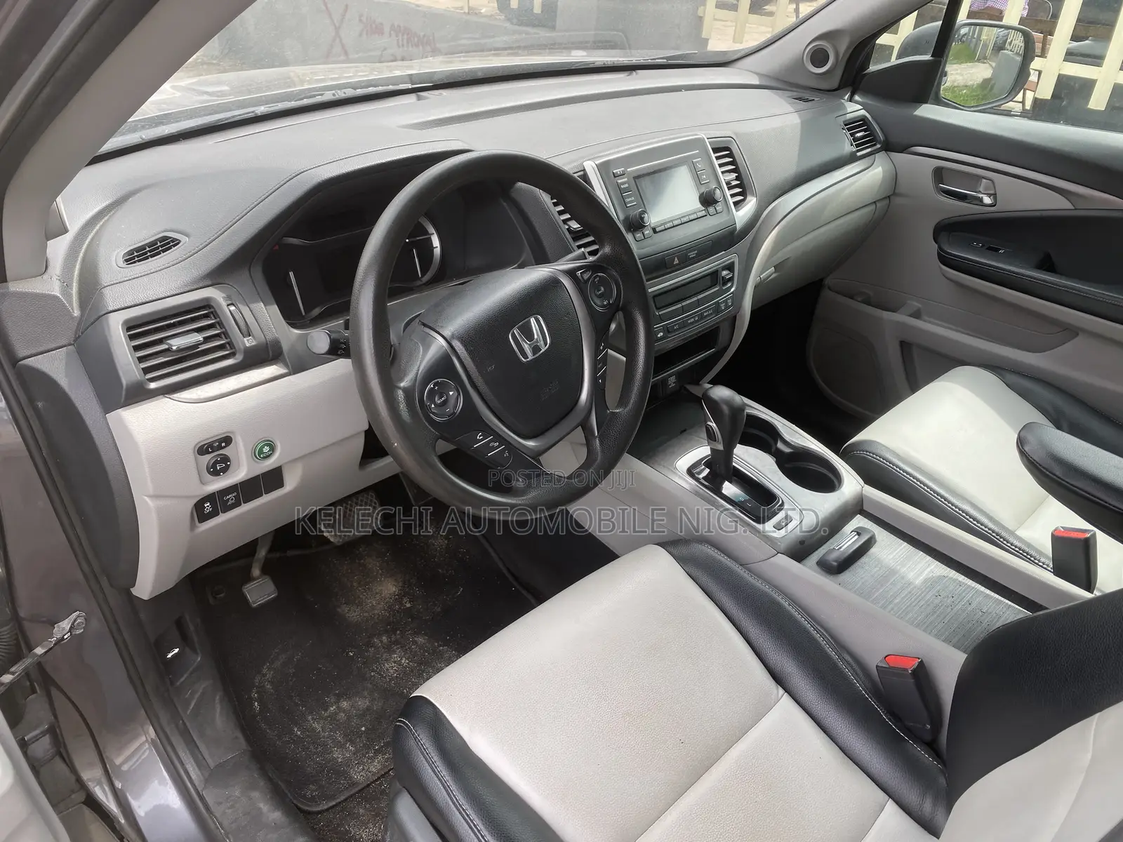 Honda Ridgeline Sport AWD Crew Cab 125.2 in. WB 2017 Gray
