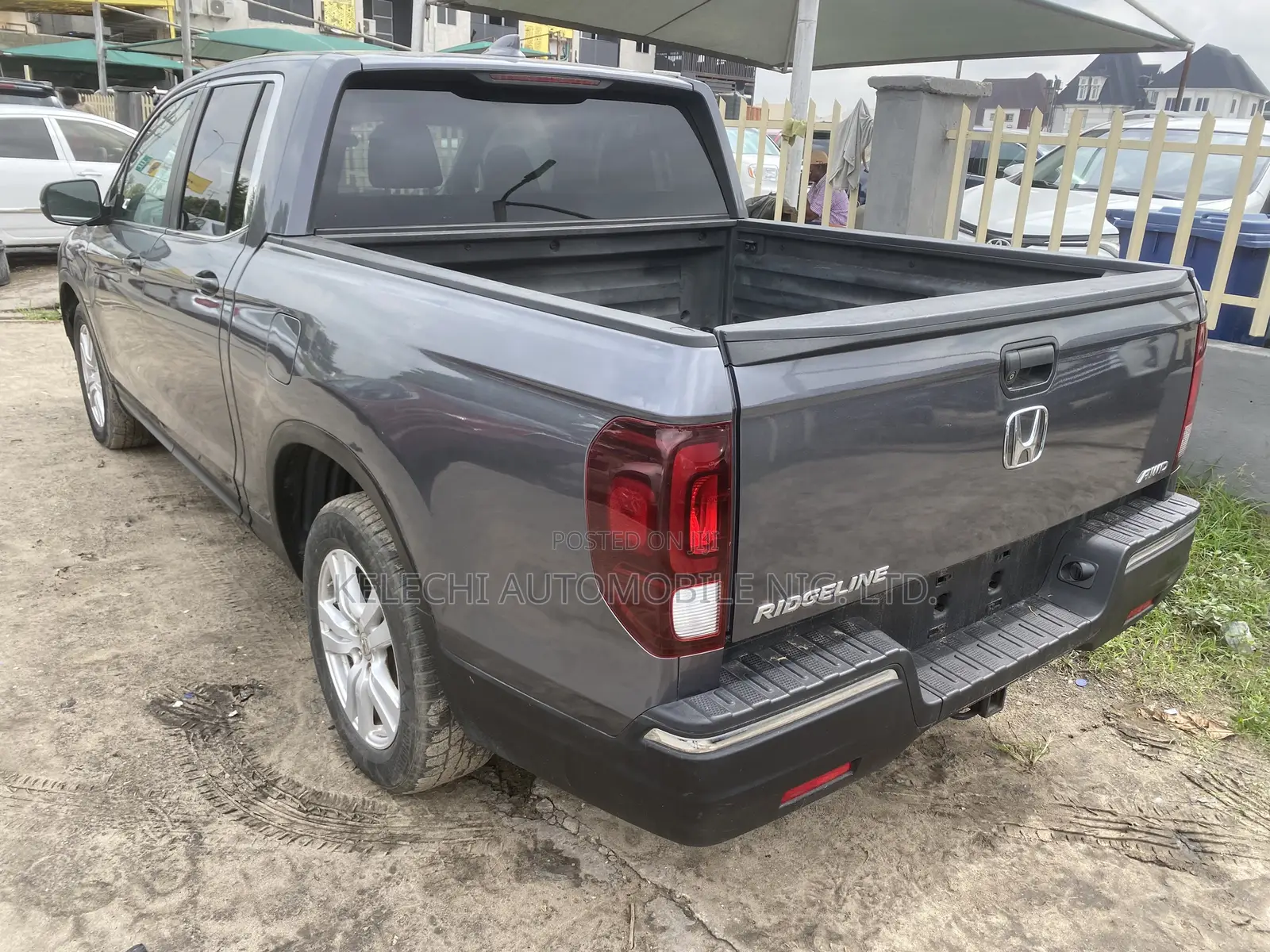 Honda Ridgeline Sport AWD Crew Cab 125.2 in. WB 2017 Gray
