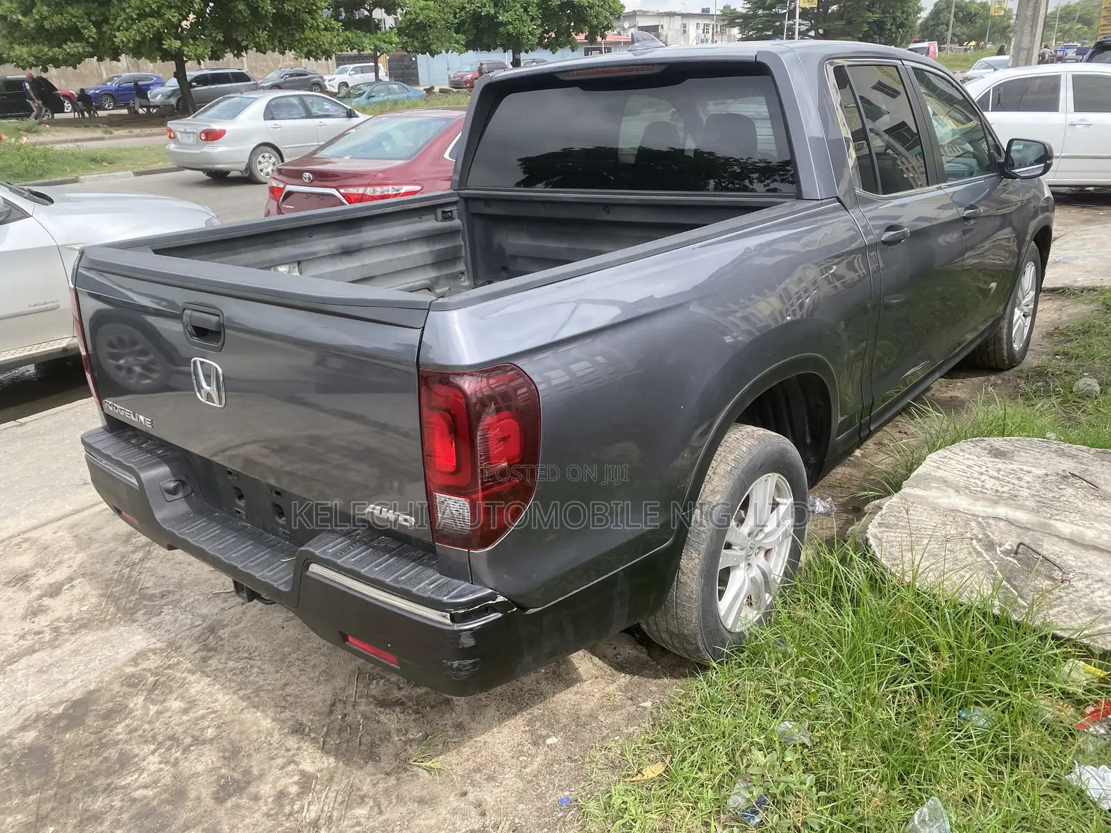 Honda Ridgeline Sport AWD Crew Cab 125.2 in. WB 2017 Gray