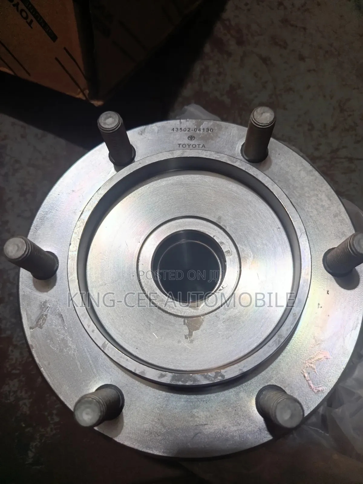 Front Hub Toyota Tacoma 2012-2024 2x4