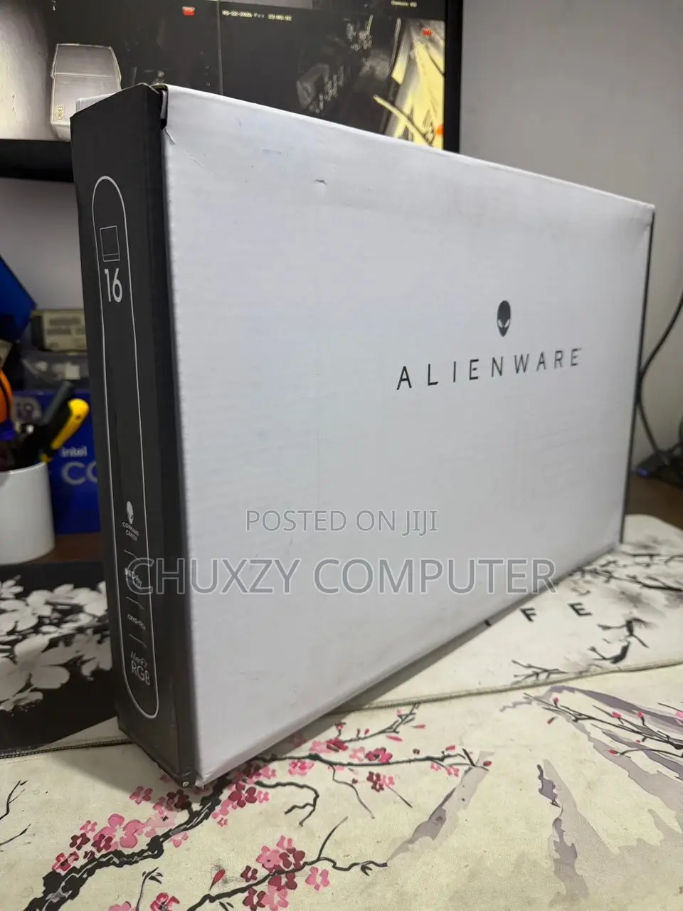 New Laptop Alienware M16 R1 32GB AMD Ryzen 9 SSD 1T