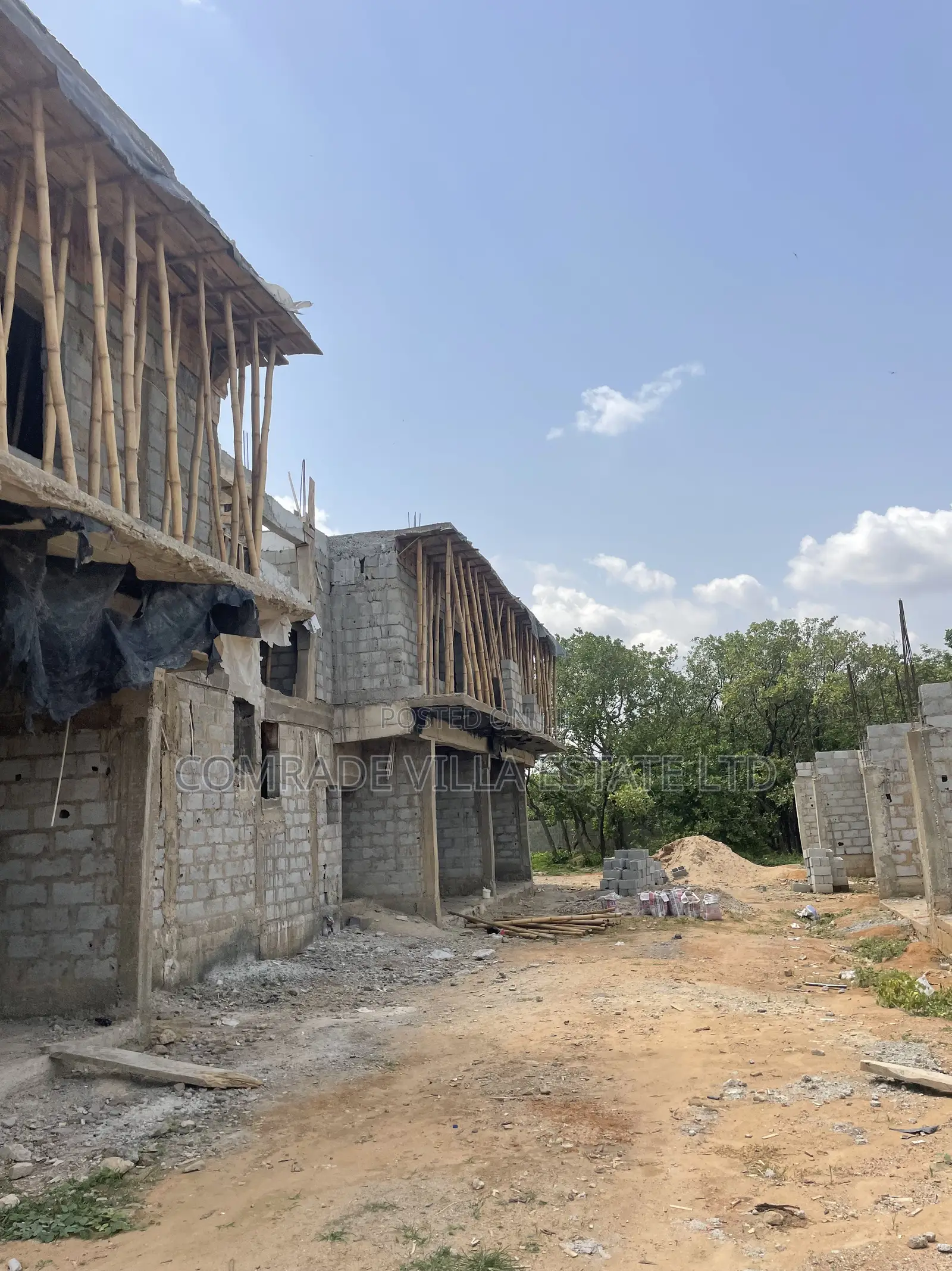 4bdrm Duplex in Apo Resettlement for sale
