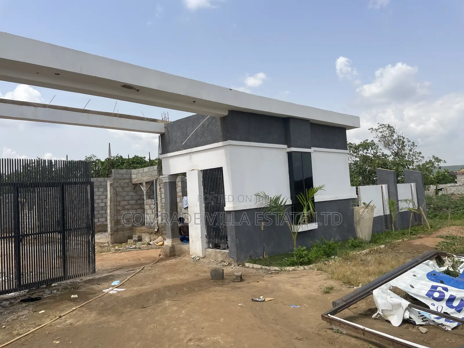 4bdrm Duplex in Apo Resettlement for sale