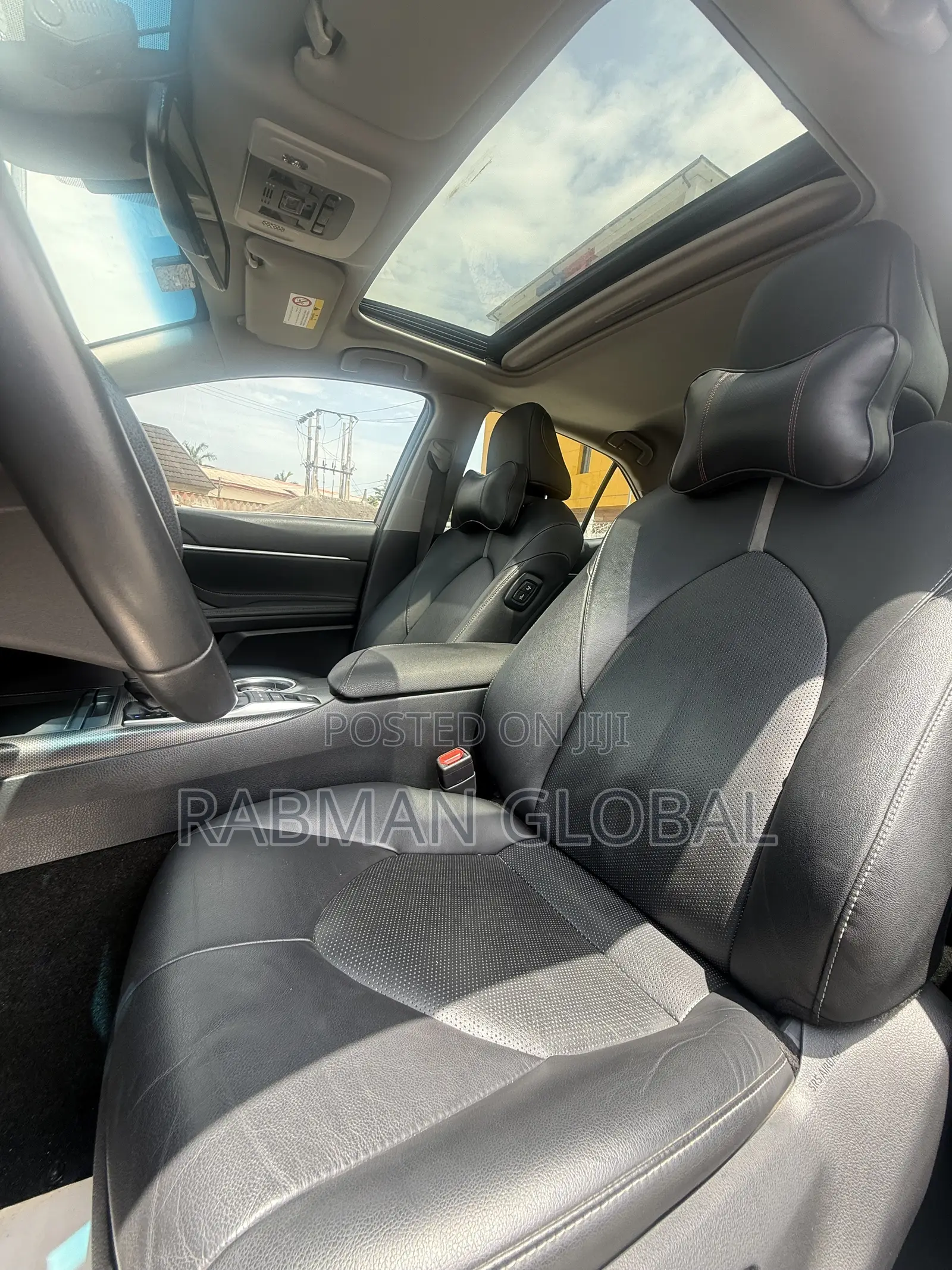 Toyota Camry SE 2022 Black