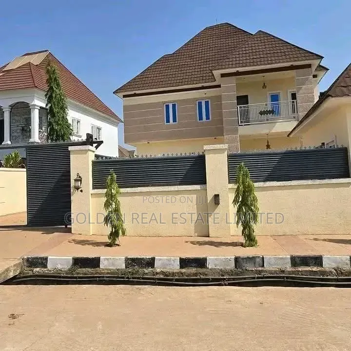 4bdrm Duplex in Lokogoma for sale
