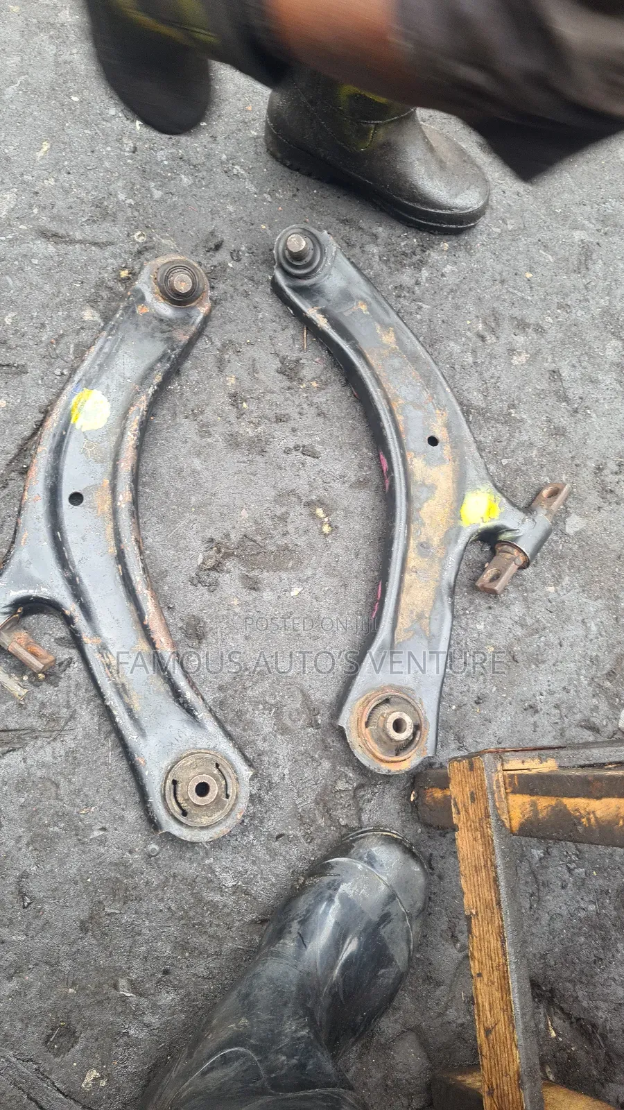 Low Arm Nissan Rogue 2008