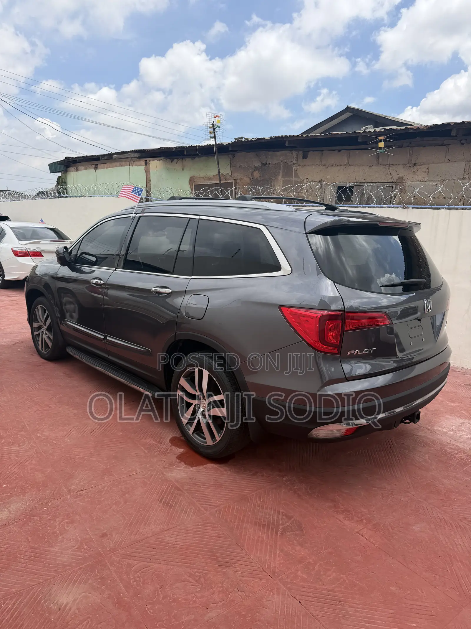 Honda Pilot Touring 4dr SUV (3.5L 6cyl 9A) 2016 Gray