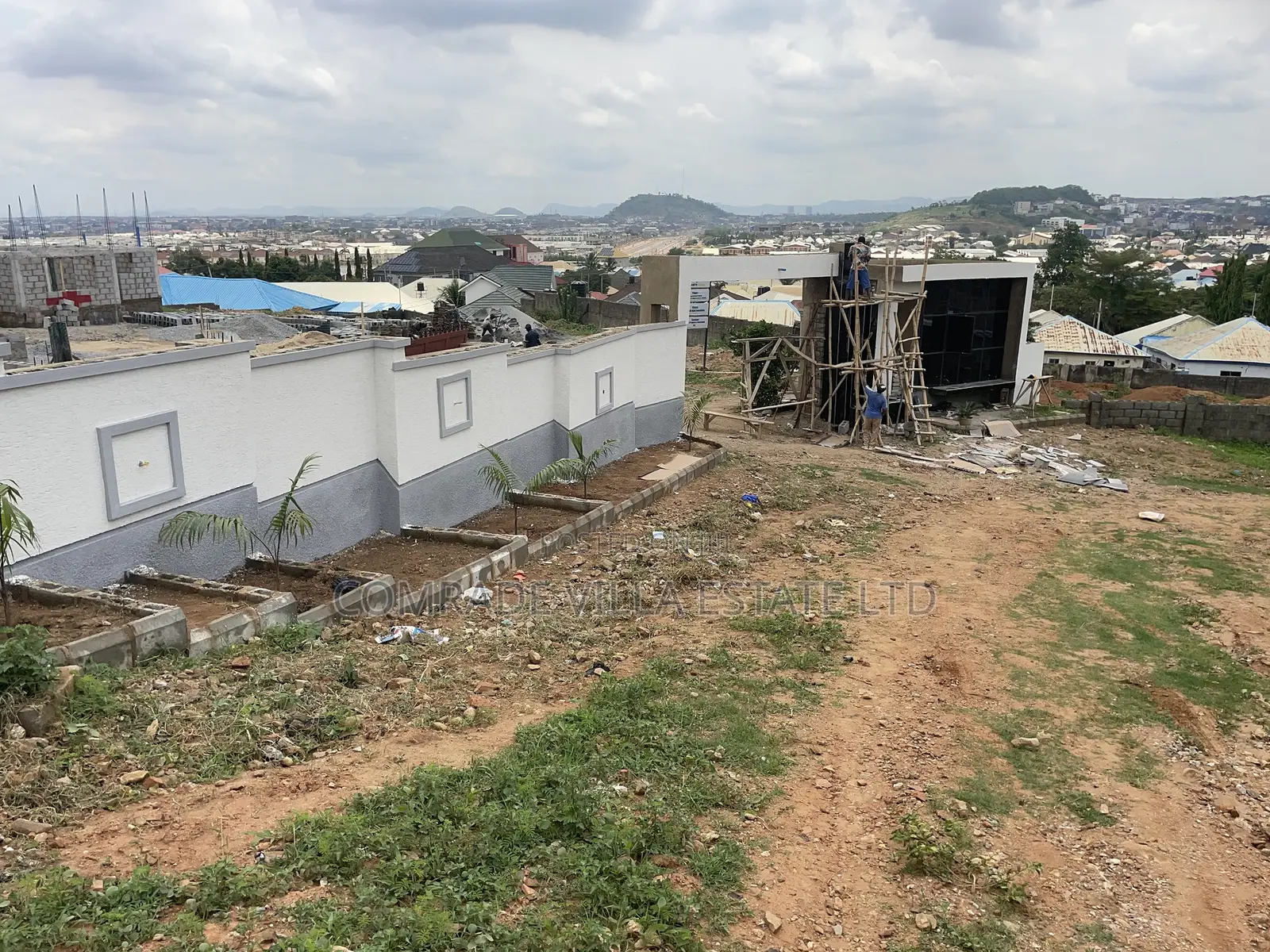 4bdrm Duplex in Apo Resettlement for sale