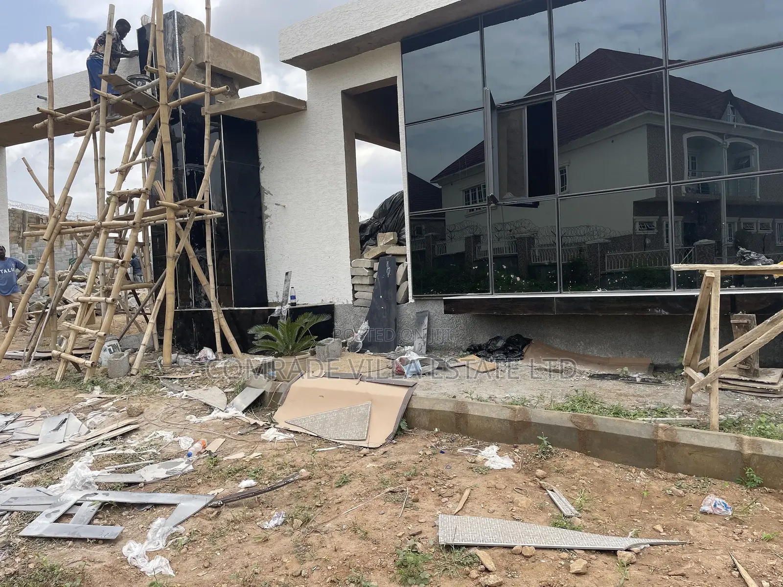 4bdrm Duplex in Apo Resettlement for sale