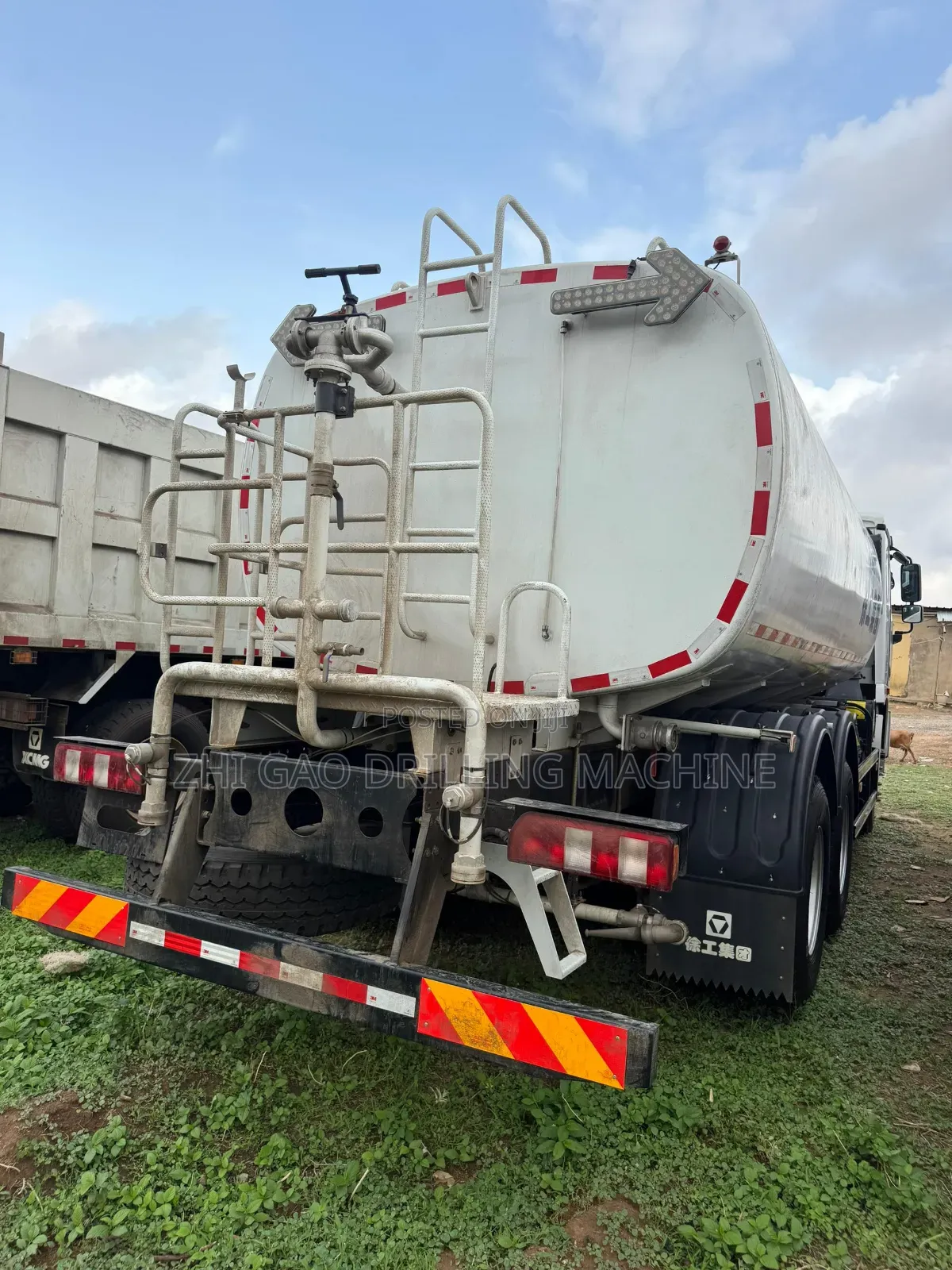Water Tank Truck