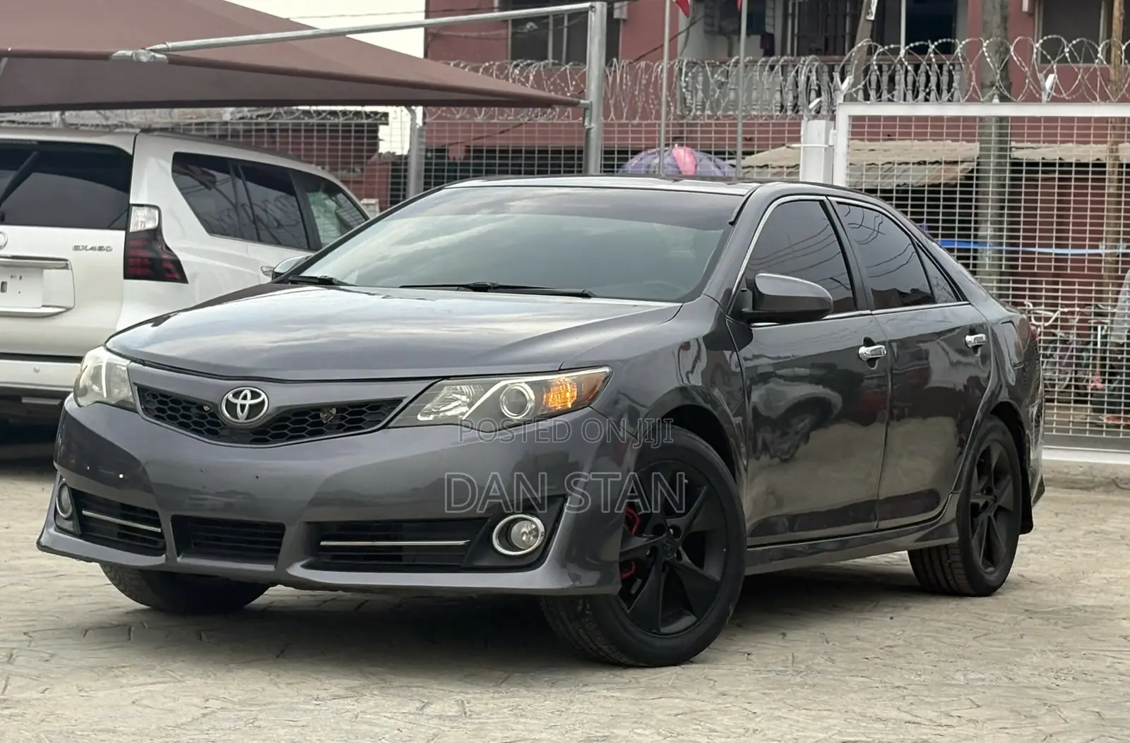 Toyota Camry 2012 Gray