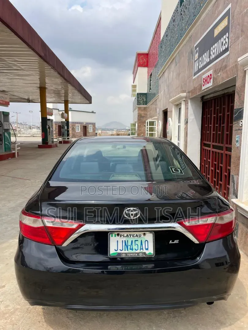 Toyota Camry LE 4dr Sedan (2.5L 4cyl 6A) 2016 Black