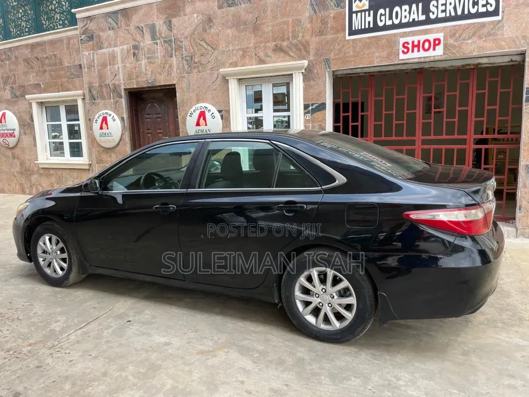 Toyota Camry LE 4dr Sedan (2.5L 4cyl 6A) 2016 Black