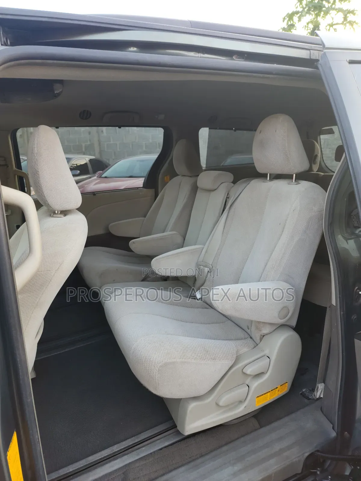 Toyota Sienna LE 7 Passenger 2011 Green