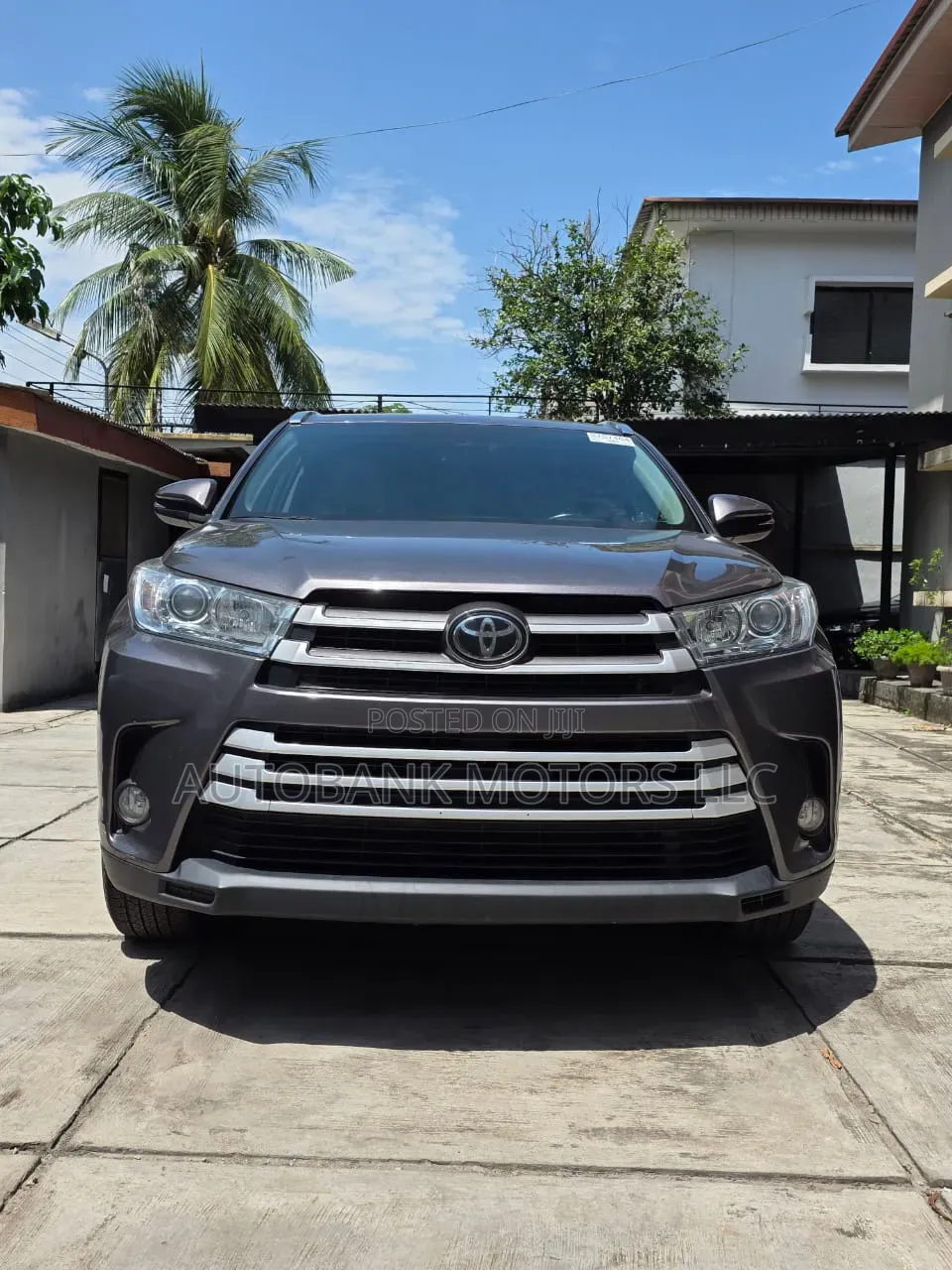 Toyota Highlander XLE 2019 Gray