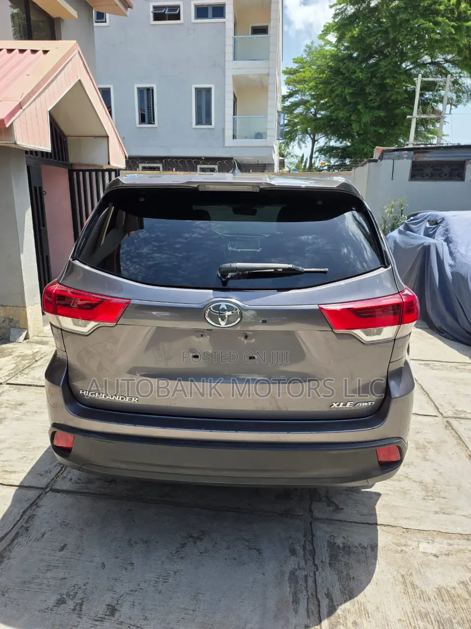 Toyota Highlander XLE 2019 Gray