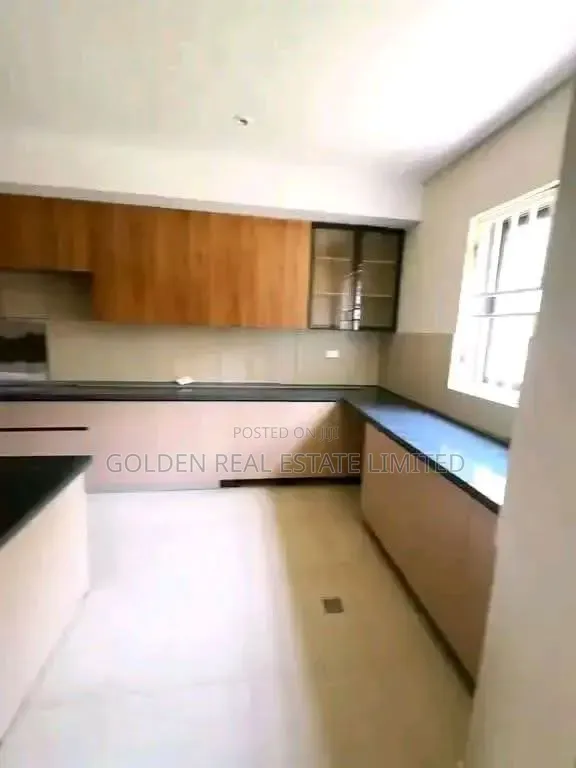 5bdrm Duplex in Katampe Extension for sale