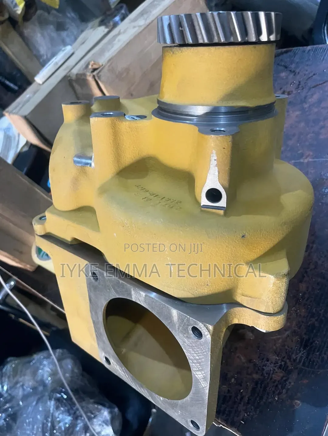 Water Pump 6215-61-1501 6219-61-1102 for Buildozer