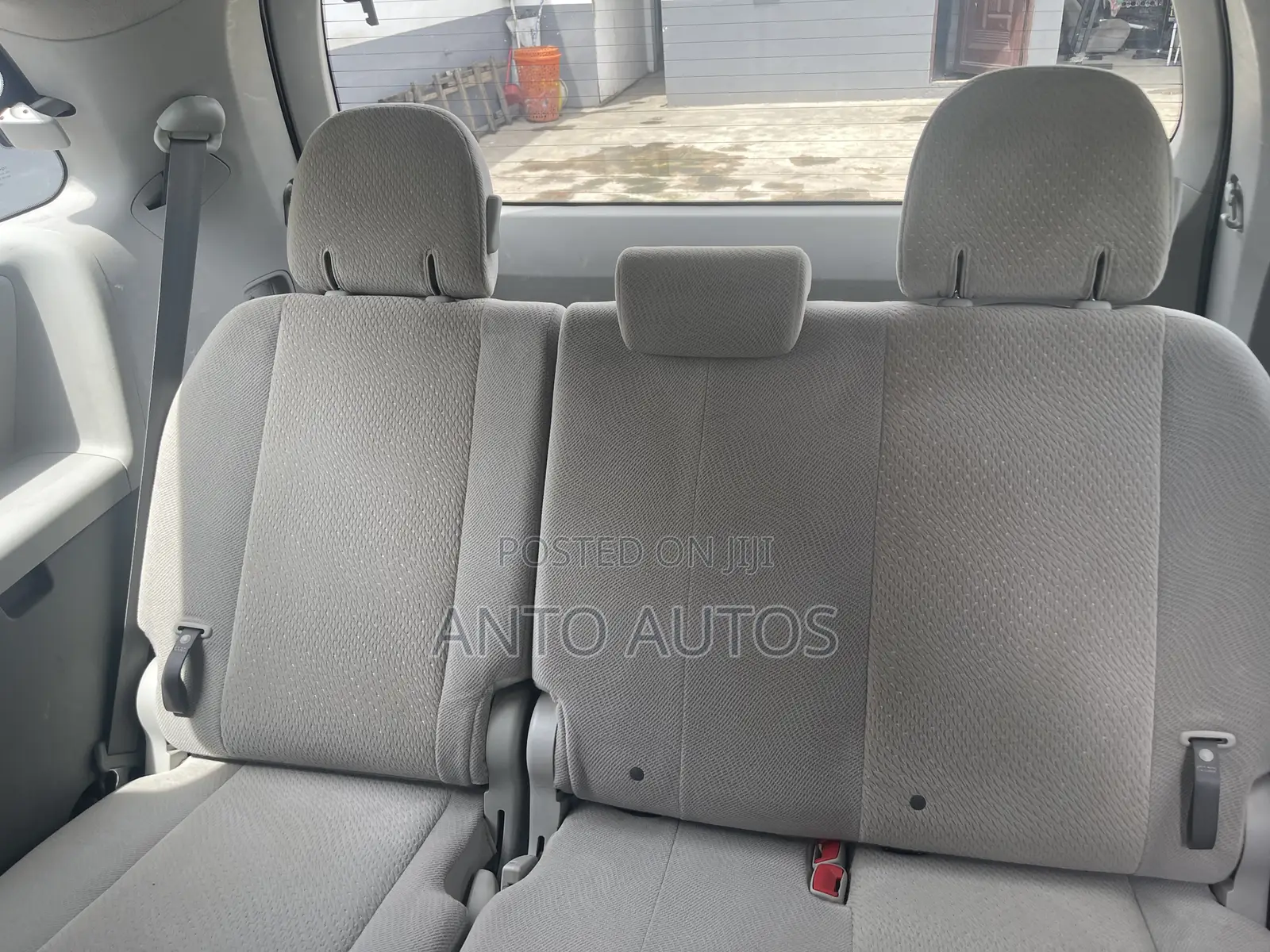 Toyota Sienna LE 8-Passenger 4dr Minivan (3.5L 6cyl 6A) 2014 White