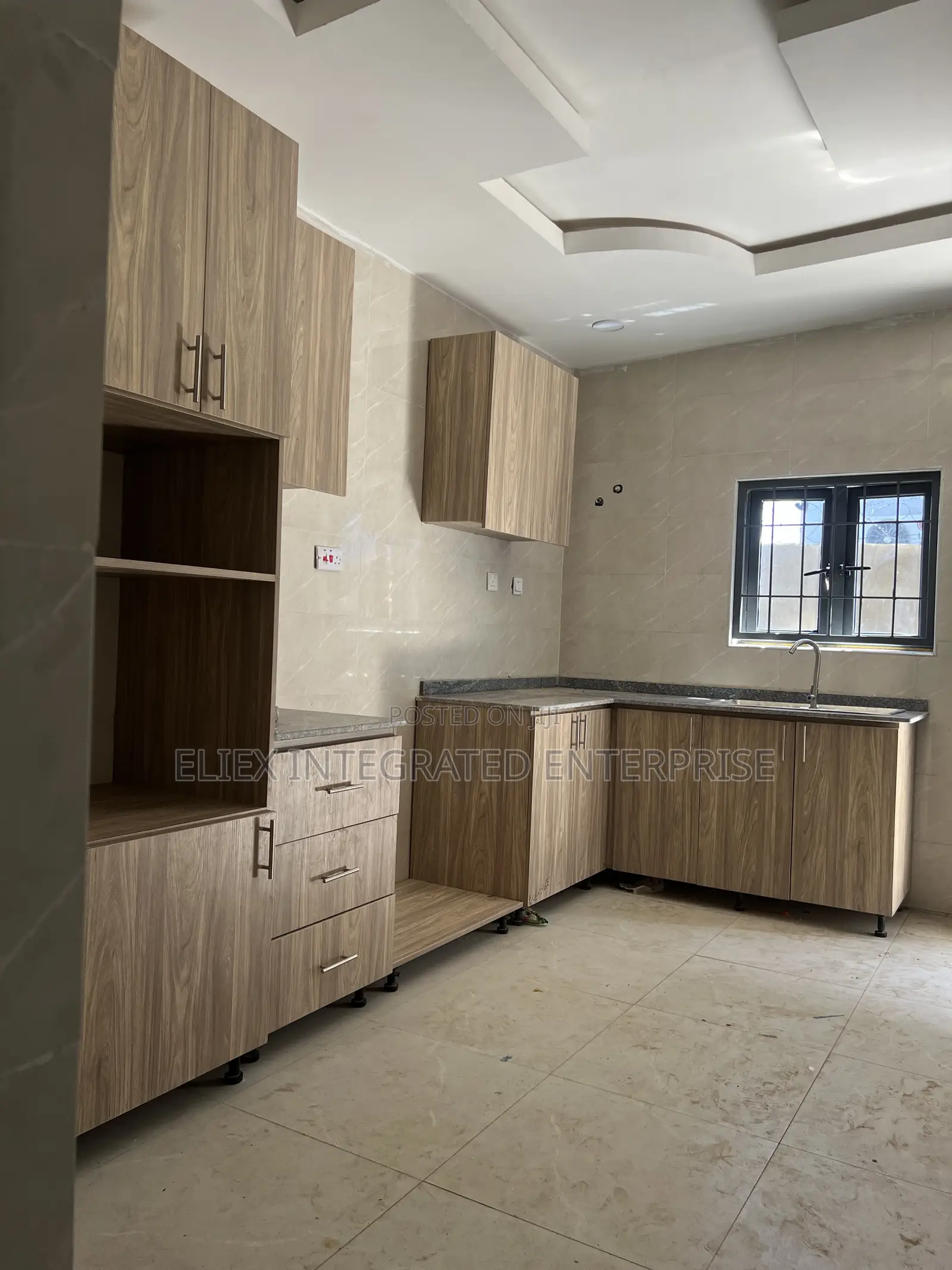 4bdrm Townhouse / Terrace in Katampe Main for rent