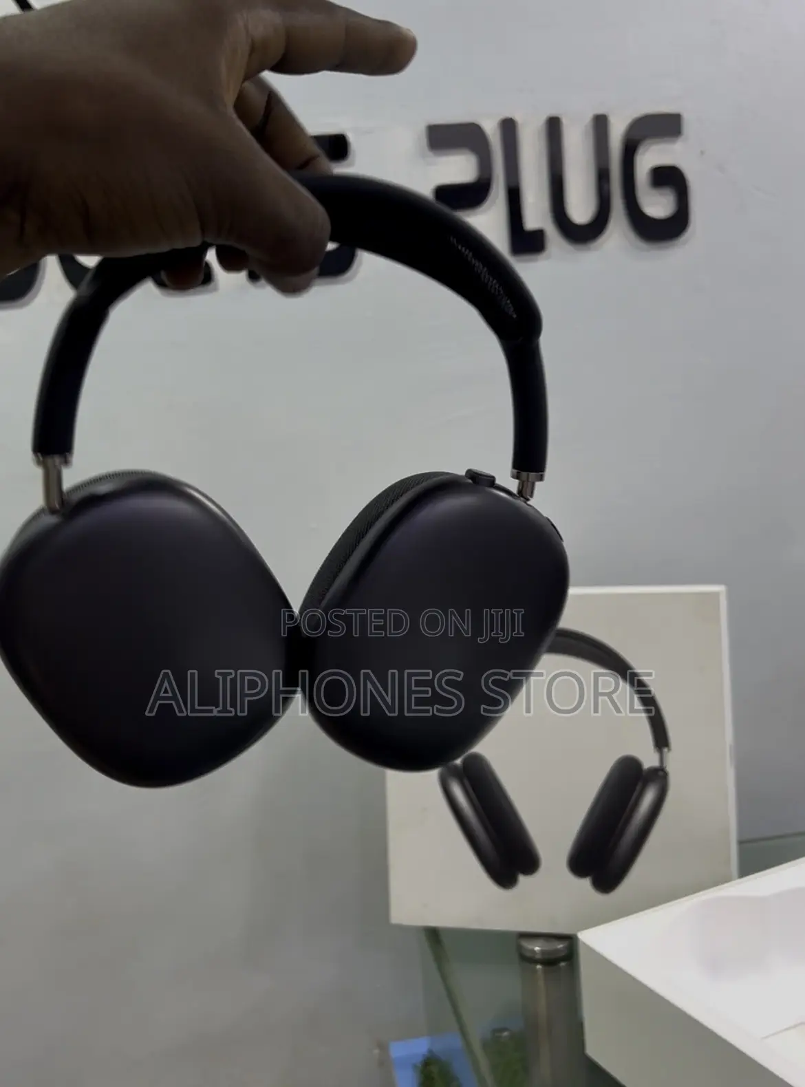 Open Box Airpods Max