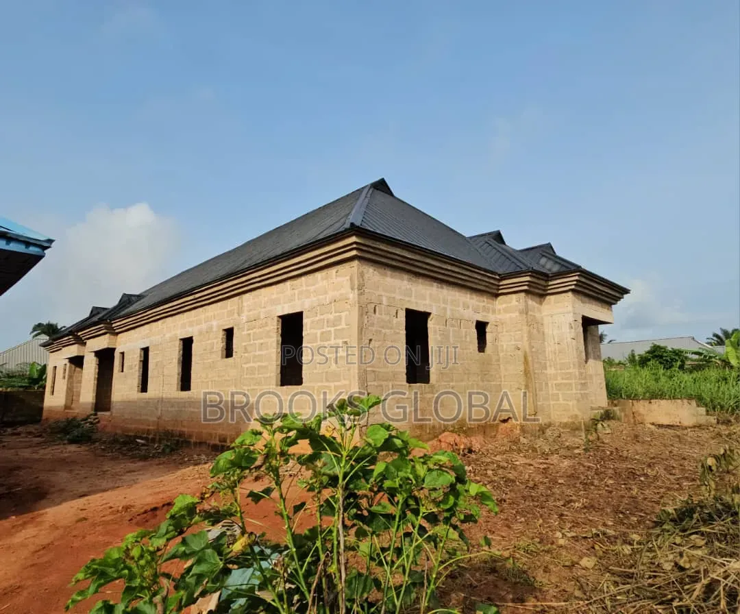 2bdrm Block Of Flats In Benin City For Sale