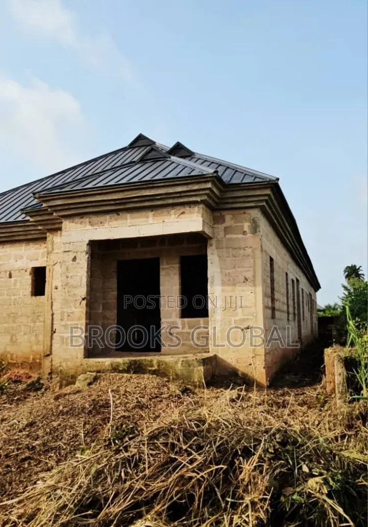 2bdrm Block Of Flats In Benin City For Sale