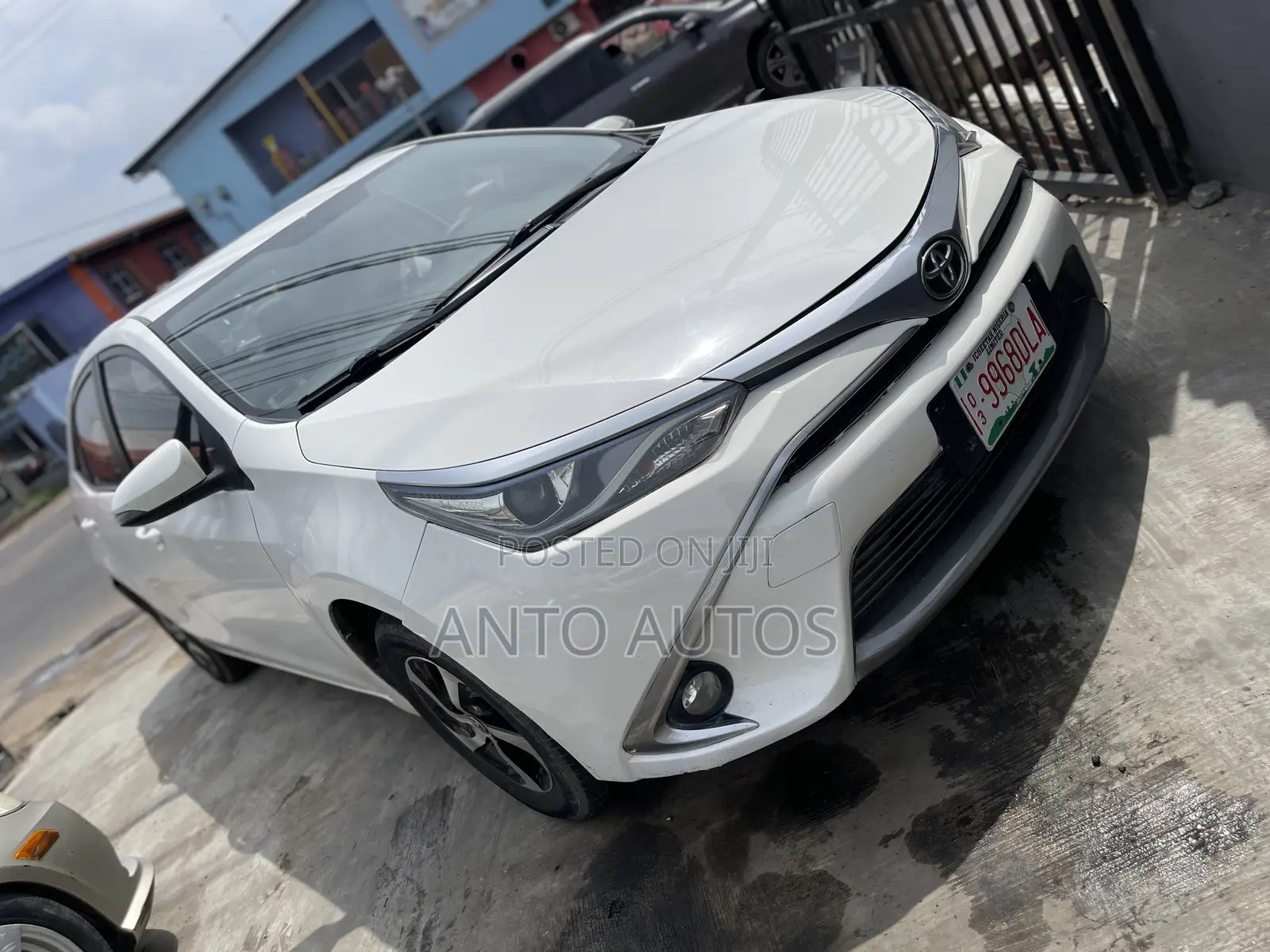 Toyota Corolla 2018 White