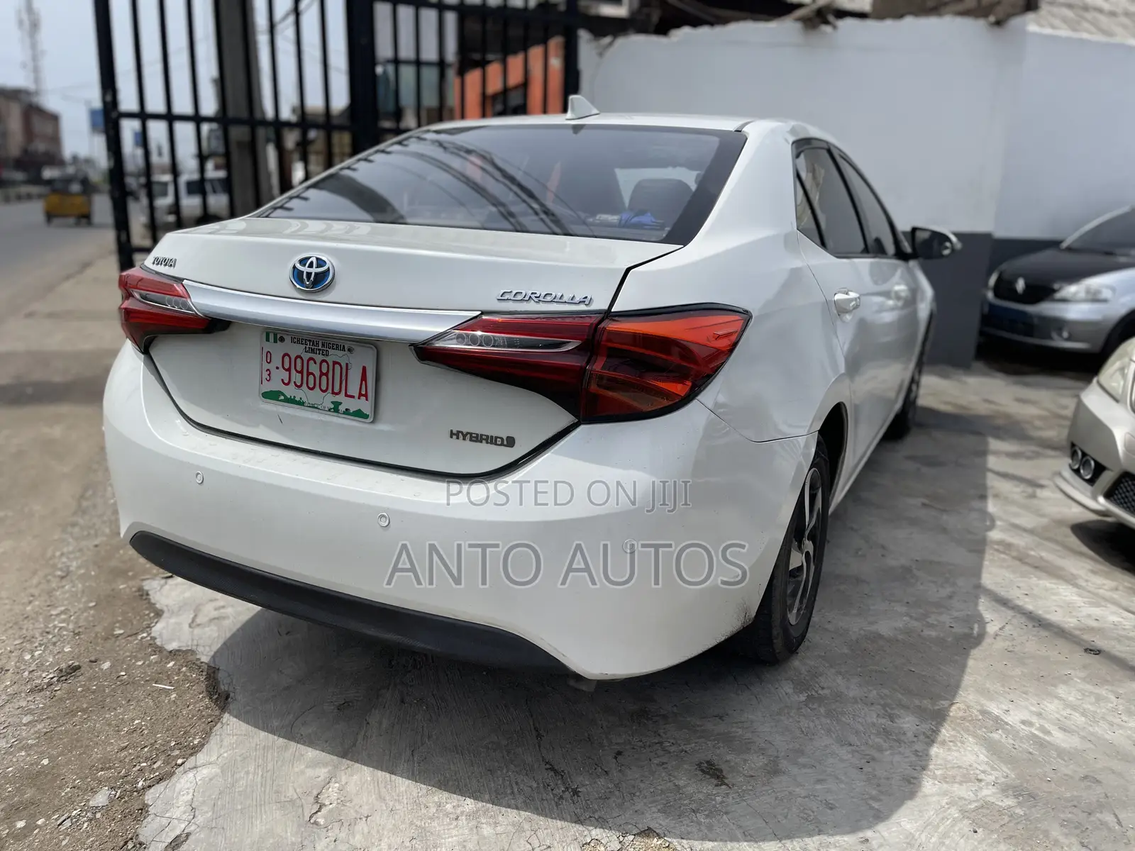 Toyota Corolla 2018 White