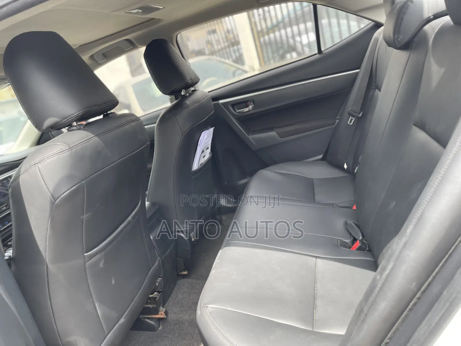Toyota Corolla 2018 White