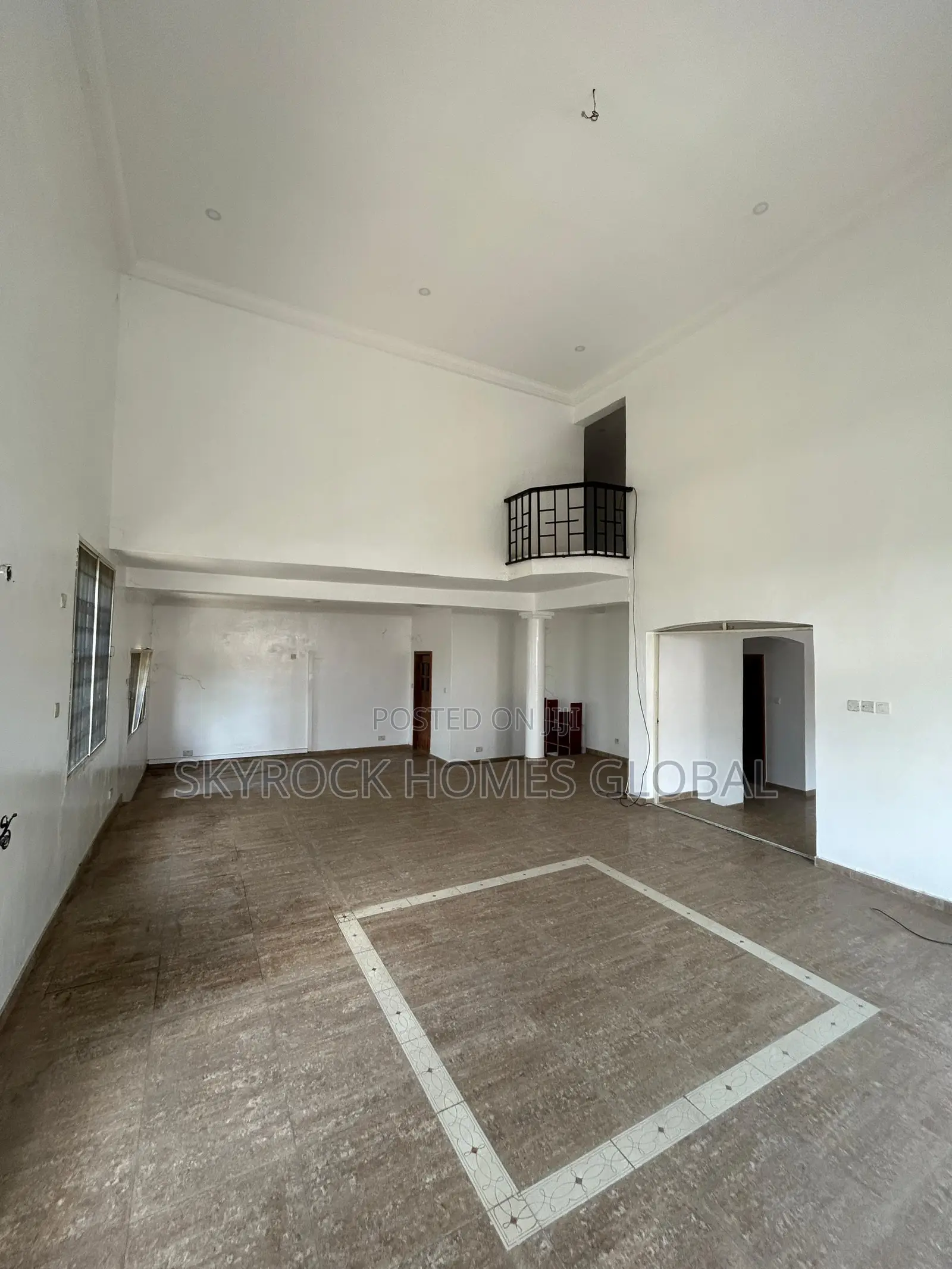 7bdrm Duplex in Ado / Ajah for sale