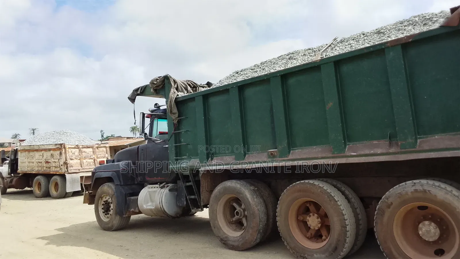 Granite and Chippings in Good Condition