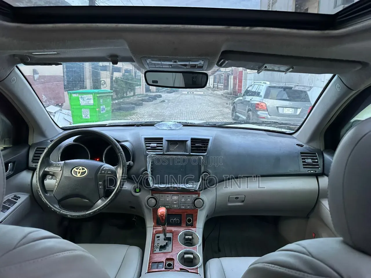Toyota Highlander Limited 2011 White