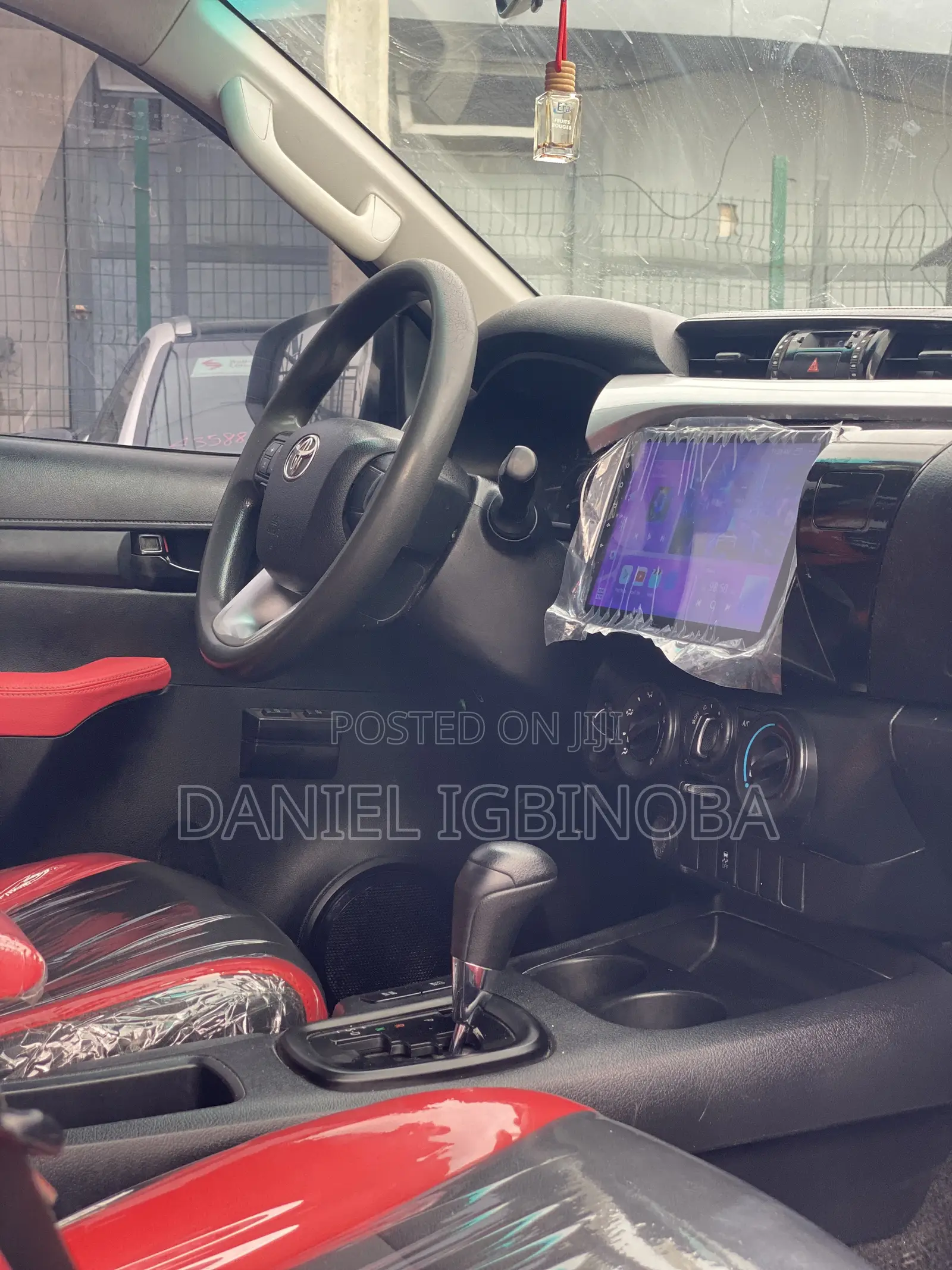 Toyota Hilux 2020 White