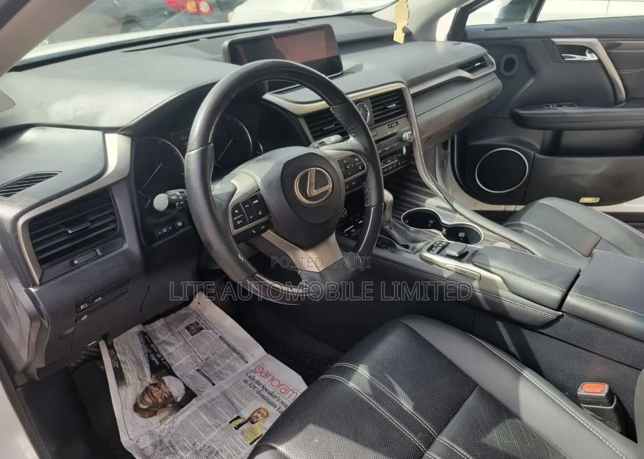 Lexus RX 350 FWD 2018 White