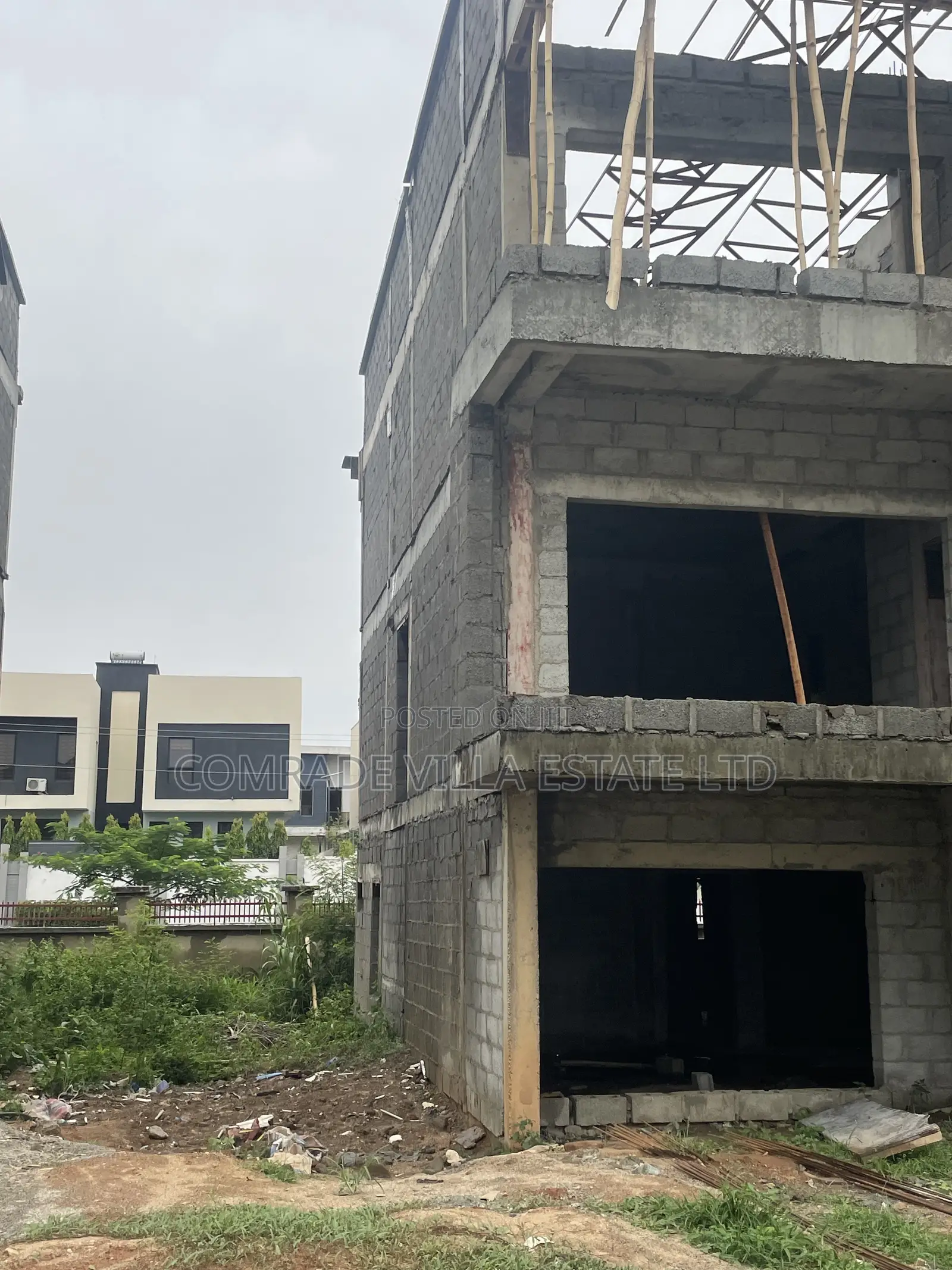 4bdrm Duplex in Life Camp for sale