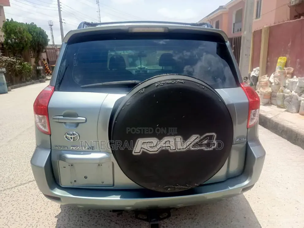 Toyota RAV4 2007 Brown